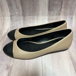 Michael Kors Two-Tone Black and Tan Flats
